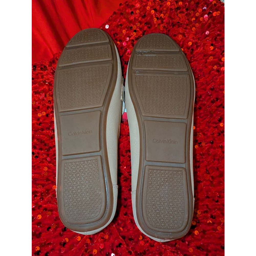 Calvin Klein Beige Loafers Size 10, women's - Picture 5 of 7